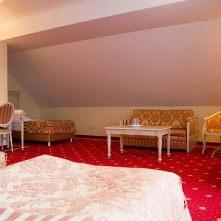 Hotel Stodolka Cminsk Bagian luar foto
